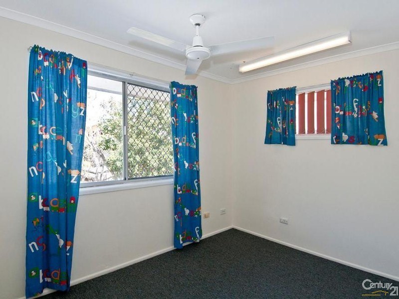 9 Laurinda Crescent, Springwood QLD 4127