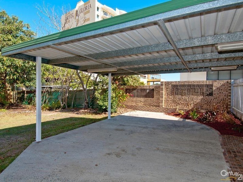 9 Laurinda Crescent, Springwood QLD 4127