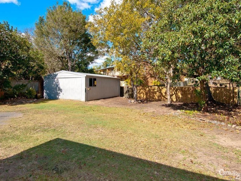 9 Laurinda Crescent, Springwood QLD 4127