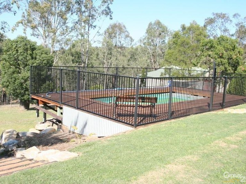 81-83 Scarvell Place, Kooralbyn QLD 4285