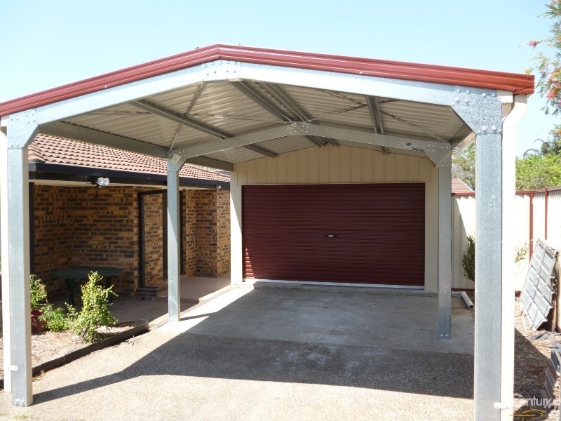 8 Eastwell Court, Mount Warren Park QLD 4207