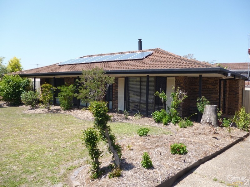 8 Eastwell Court, Mount Warren Park QLD 4207