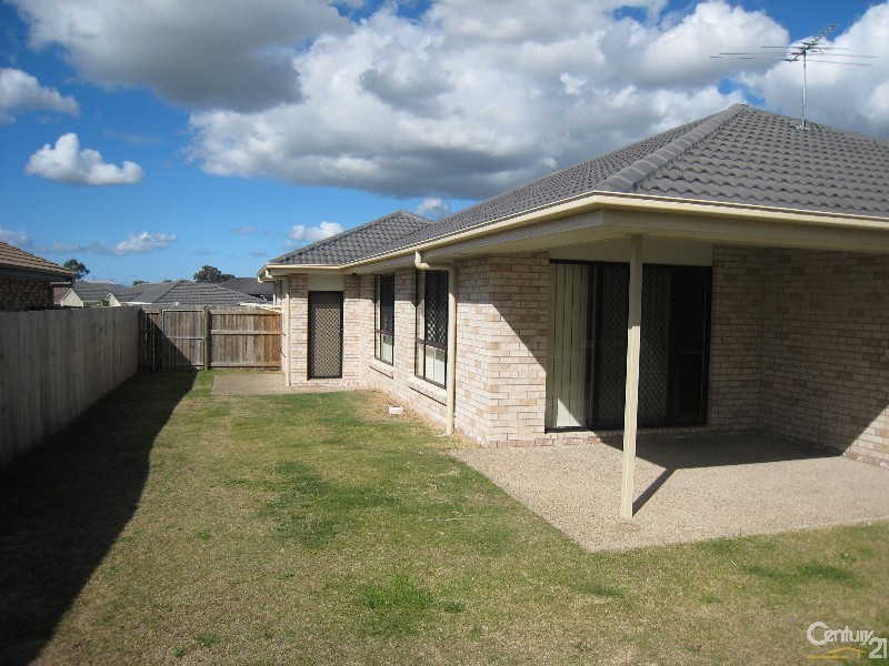 9 Kite Cres, Eagleby QLD 4207