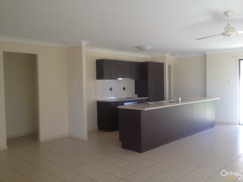 9 Kite Cres, Eagleby QLD 4207