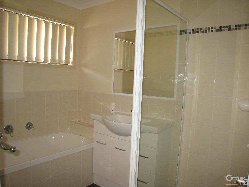 9 Kite Cres, Eagleby QLD 4207