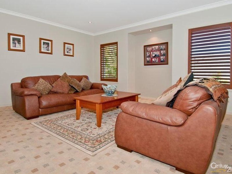 6 Robyn Court, Logan Village QLD 4207