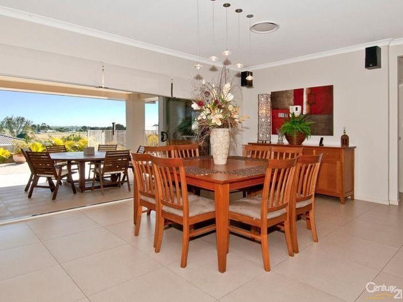 6 Robyn Court, Logan Village QLD 4207