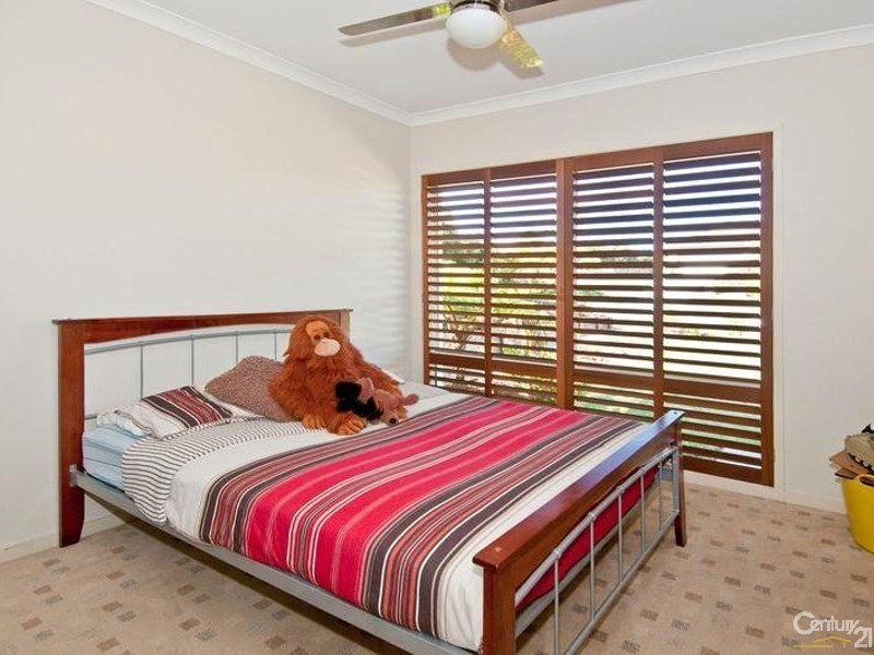 6 Robyn Court, Logan Village QLD 4207