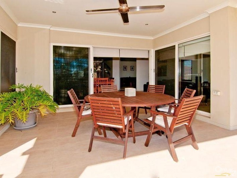 6 Robyn Court, Logan Village QLD 4207