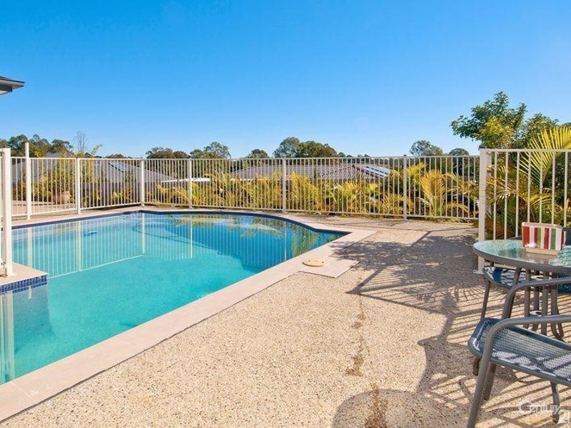 6 Robyn Court, Logan Village QLD 4207