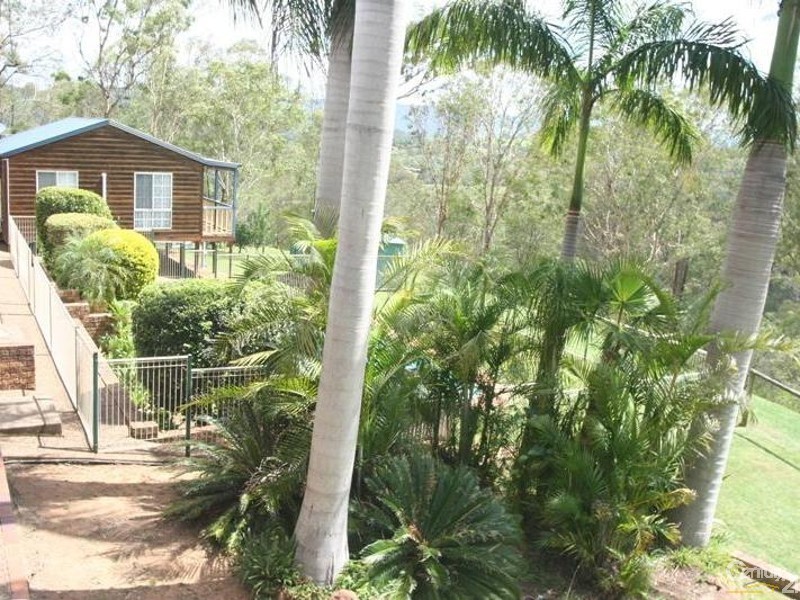 61 Collins Place, Kooralbyn QLD 4285