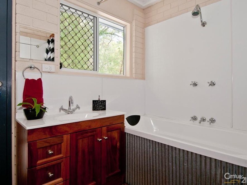 335-349 Hein Road, Buccan QLD 4207