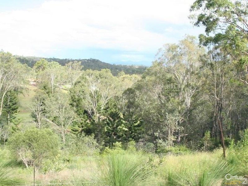 73-75 Campbell Drive, Kooralbyn QLD 4285