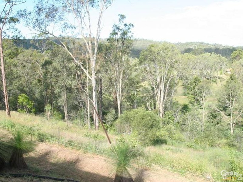 73-75 Campbell Drive, Kooralbyn QLD 4285