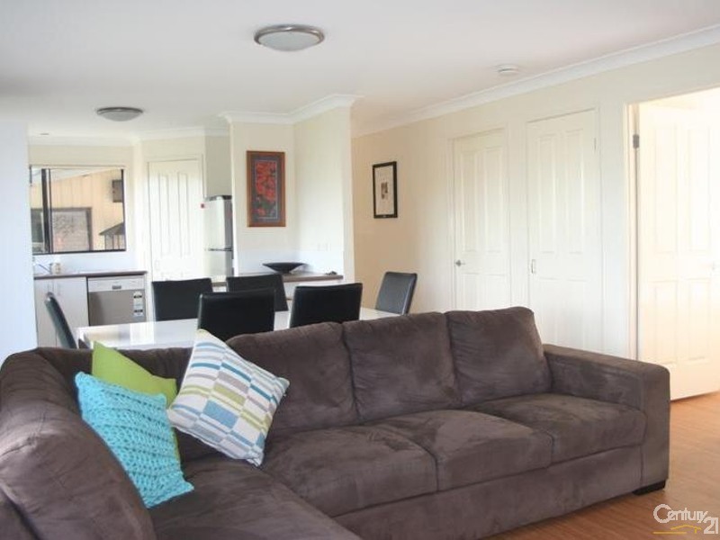 73-75 Campbell Drive, Kooralbyn QLD 4285