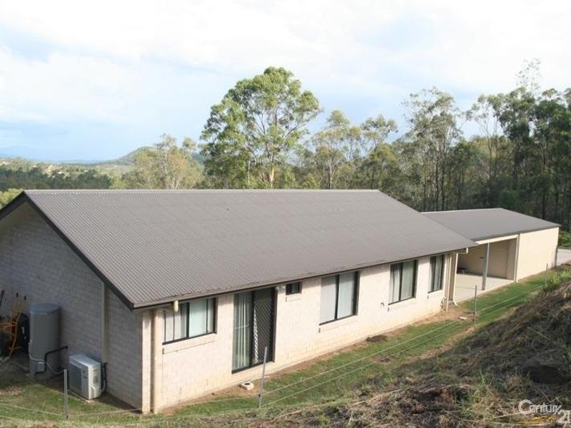 73-75 Campbell Drive, Kooralbyn QLD 4285