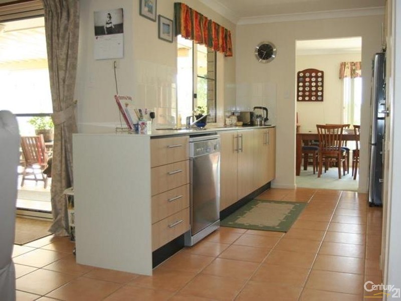 61 campbell drive, Kooralbyn QLD 4285