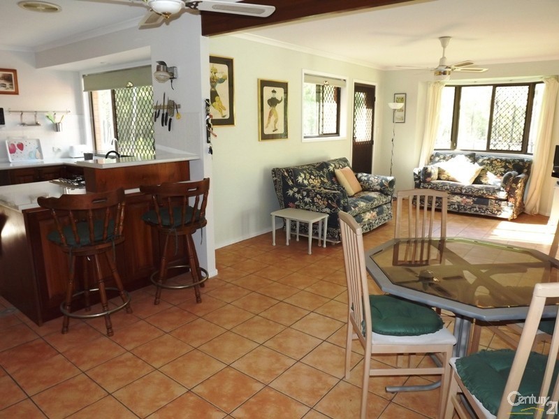 60 Coplick Crescent, Buccan QLD 4207