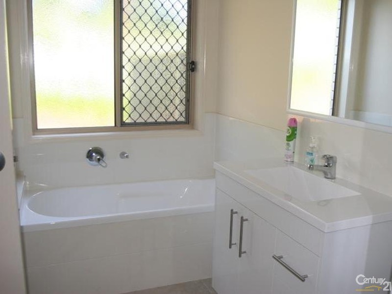 53 Markwell Close, Kooralbyn QLD 4285