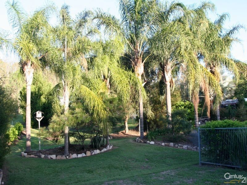 25 Walker Drive, Kooralbyn QLD 4285