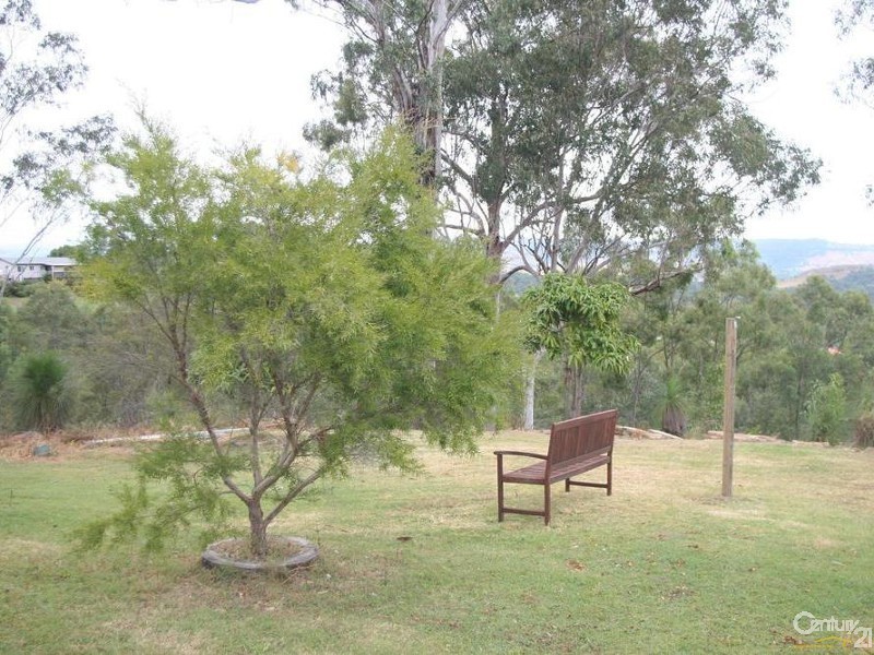 36-40 White Place, Kooralbyn QLD 4285