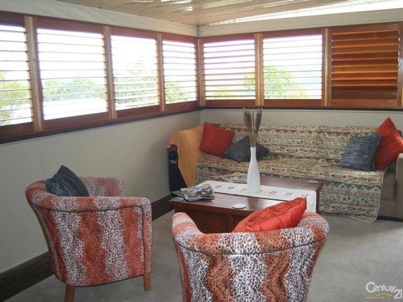 36-40 White Place, Kooralbyn QLD 4285