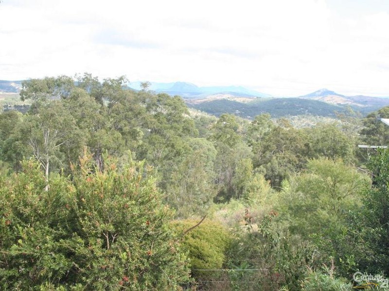 36-40 White Place, Kooralbyn QLD 4285