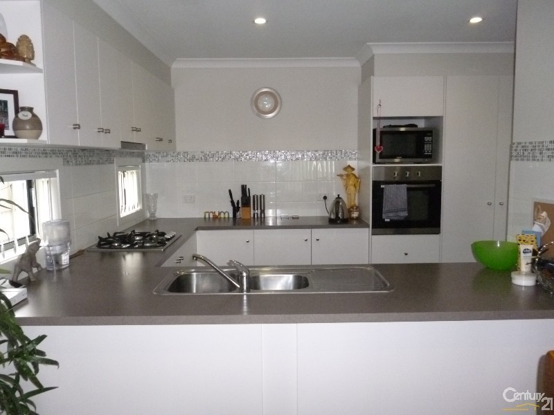 2 Babich Court, Holmview QLD 4207