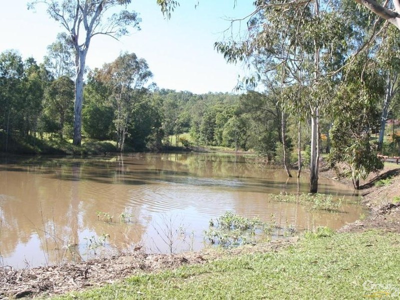 30-40 Yulgibar Close, Kooralbyn QLD 4285