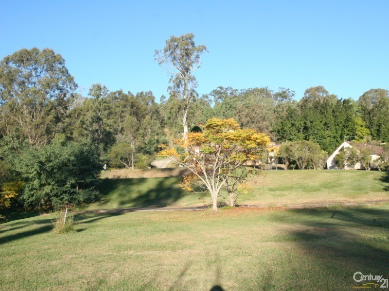 30-40 Yulgibar Close, Kooralbyn QLD 4285