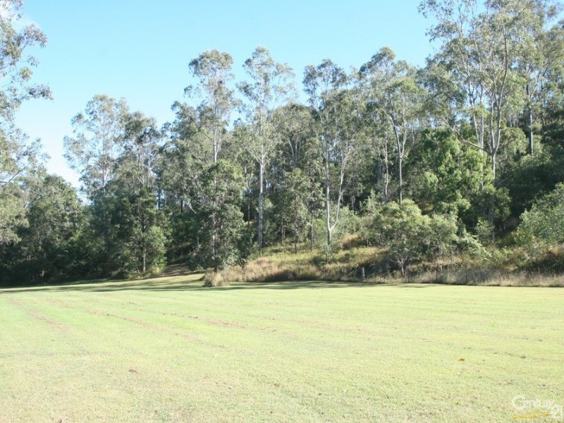 30-40 Yulgibar Close, Kooralbyn QLD 4285