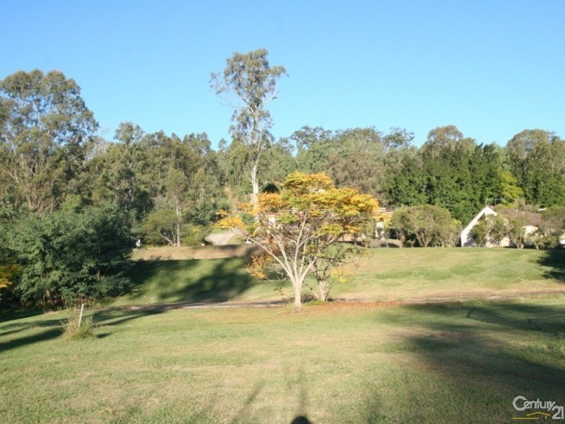 30-40 Yulgibar Close, Kooralbyn QLD 4285