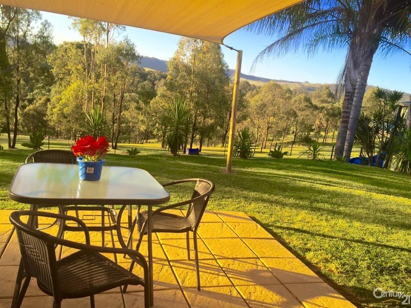 141-143 Walker Drive, Kooralbyn QLD 4285