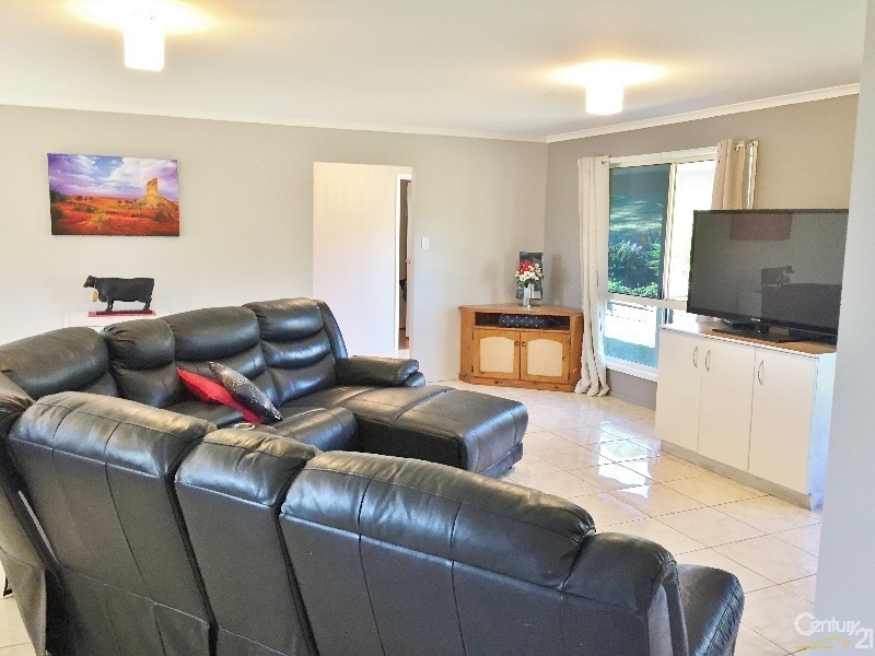141-143 Walker Drive, Kooralbyn QLD 4285