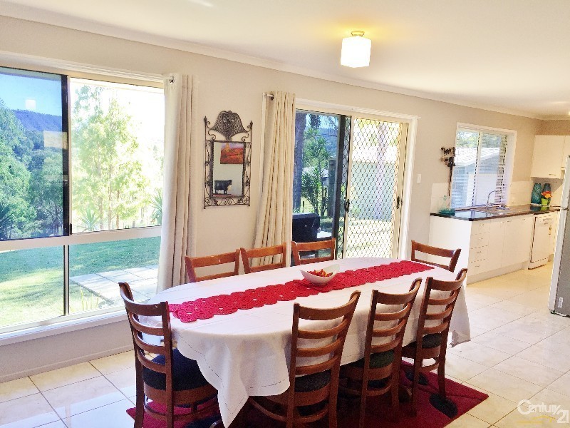 141-143 Walker Drive, Kooralbyn QLD 4285