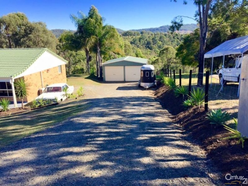 141-143 Walker Drive, Kooralbyn QLD 4285