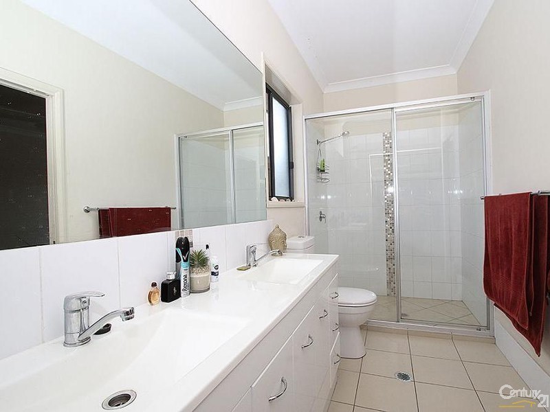 9 Robyn Court, Logan Village QLD 4207