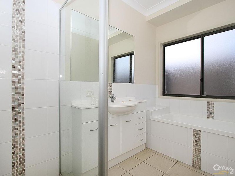 9 Robyn Court, Logan Village QLD 4207