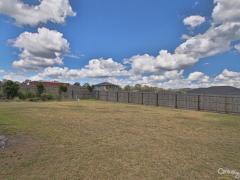 9 Robyn Court, Logan Village QLD 4207