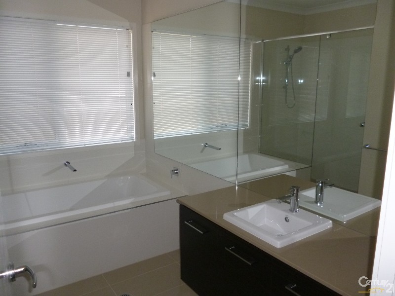 Yarrabilba QLD 4207