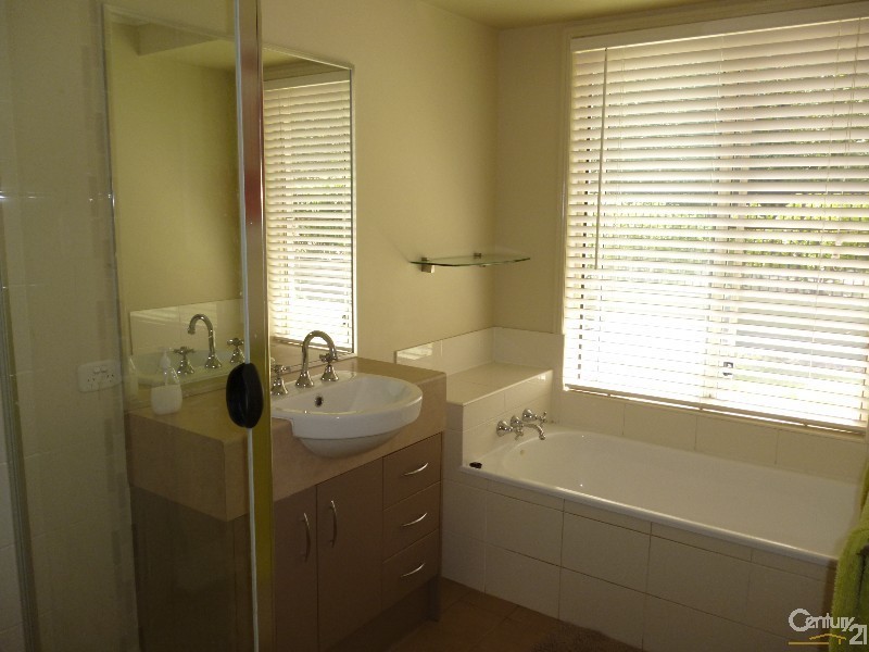 Logan Village QLD 4207