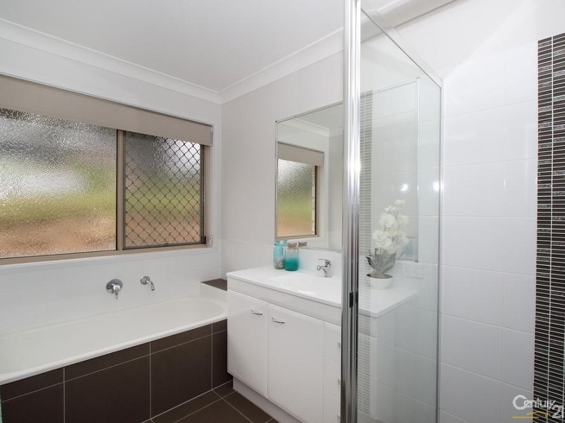 17-19 Peta Ct, Cedar Vale QLD 4285