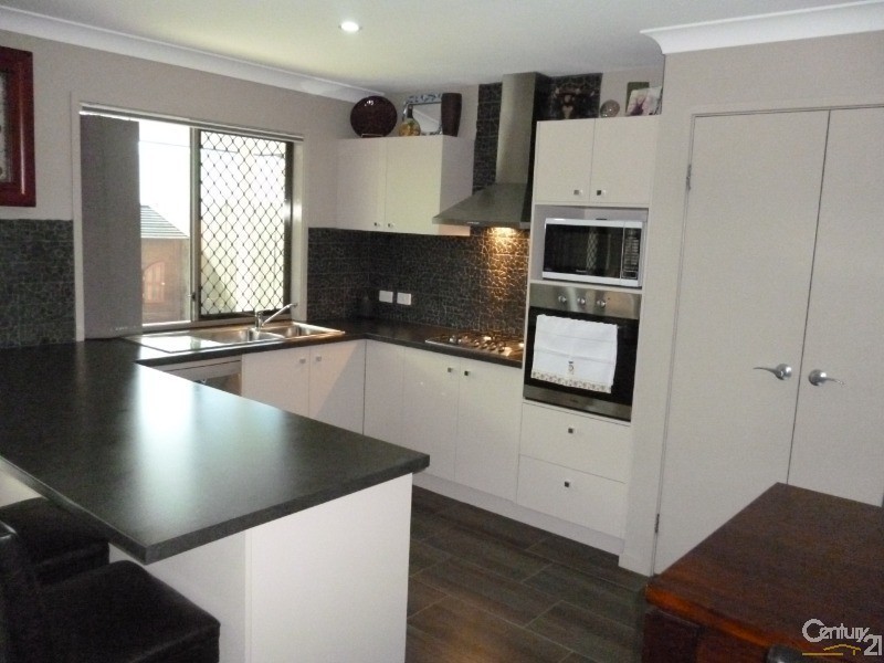 9 Sandell Street, Yarrabilba QLD 4207