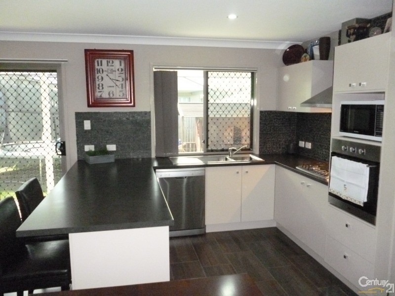 9 Sandell Street, Yarrabilba QLD 4207