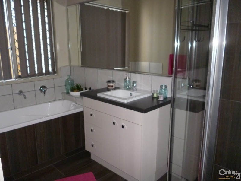 9 Sandell Street, Yarrabilba QLD 4207