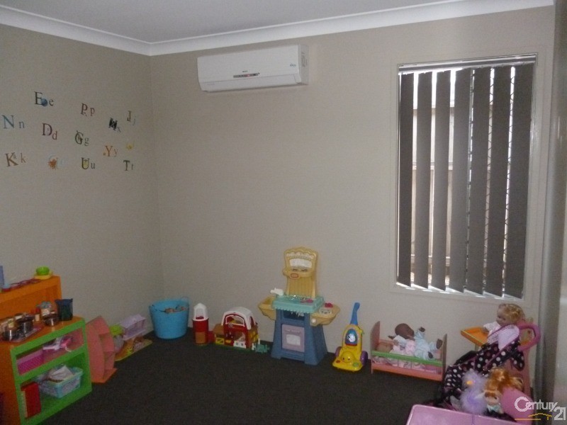 9 Sandell Street, Yarrabilba QLD 4207