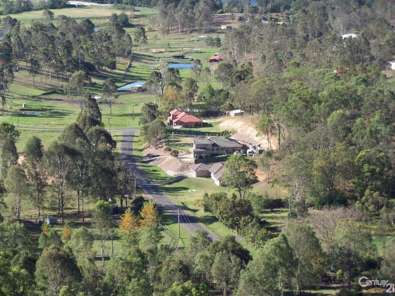 8-14 Smales Close, Kooralbyn QLD 4285