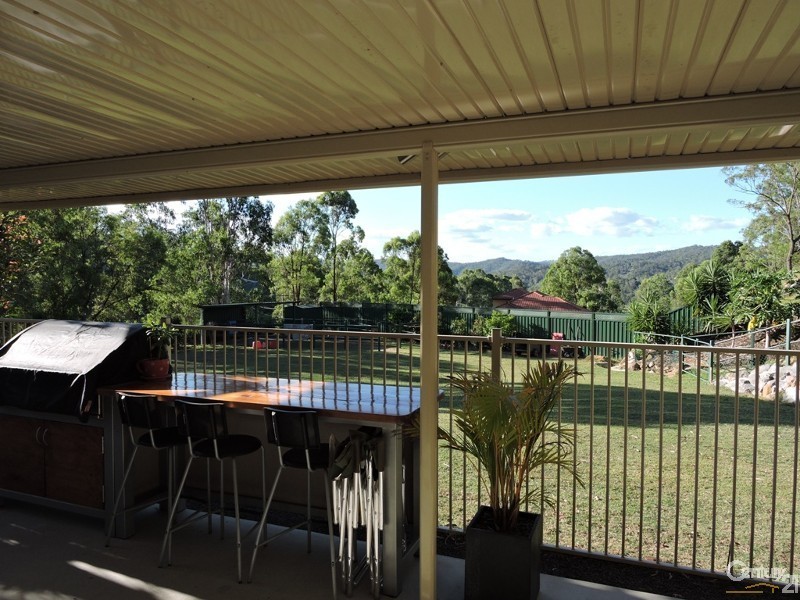 8-14 Smales Close, Kooralbyn QLD 4285