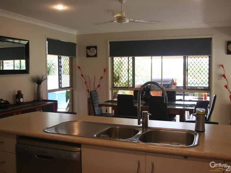 8-14 Smales Close, Kooralbyn QLD 4285