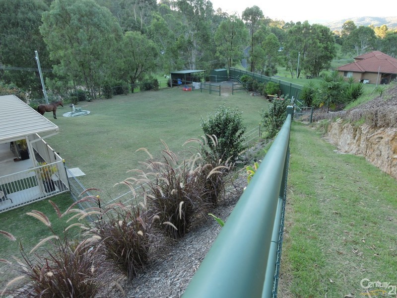 8-14 Smales Close, Kooralbyn QLD 4285